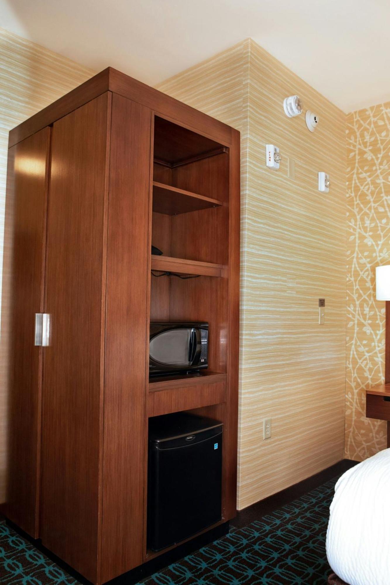 Fairfield Inn & Suites By Marriott Fayetteville North Екстериор снимка