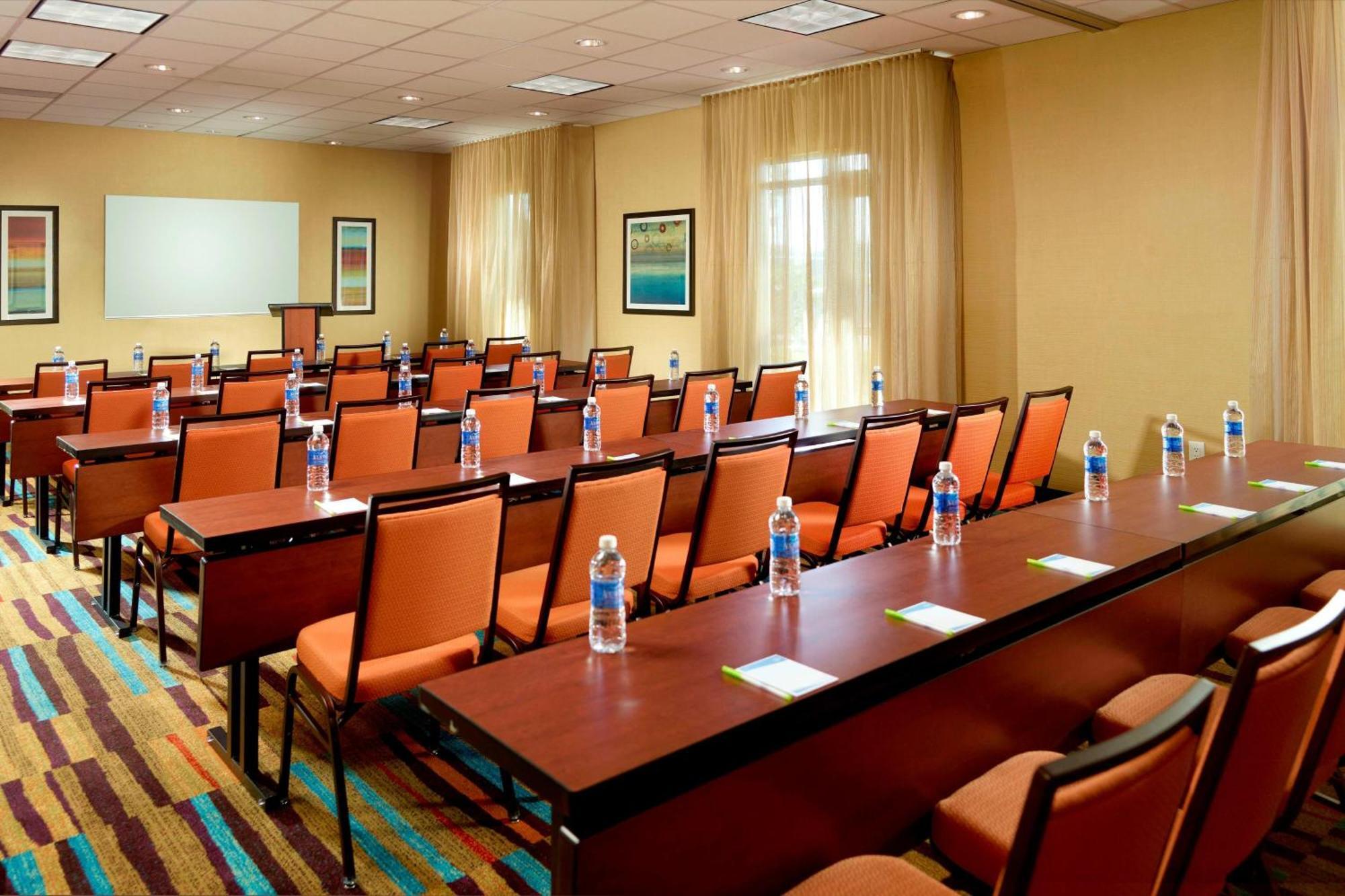 Fairfield Inn & Suites By Marriott Fayetteville North Екстериор снимка