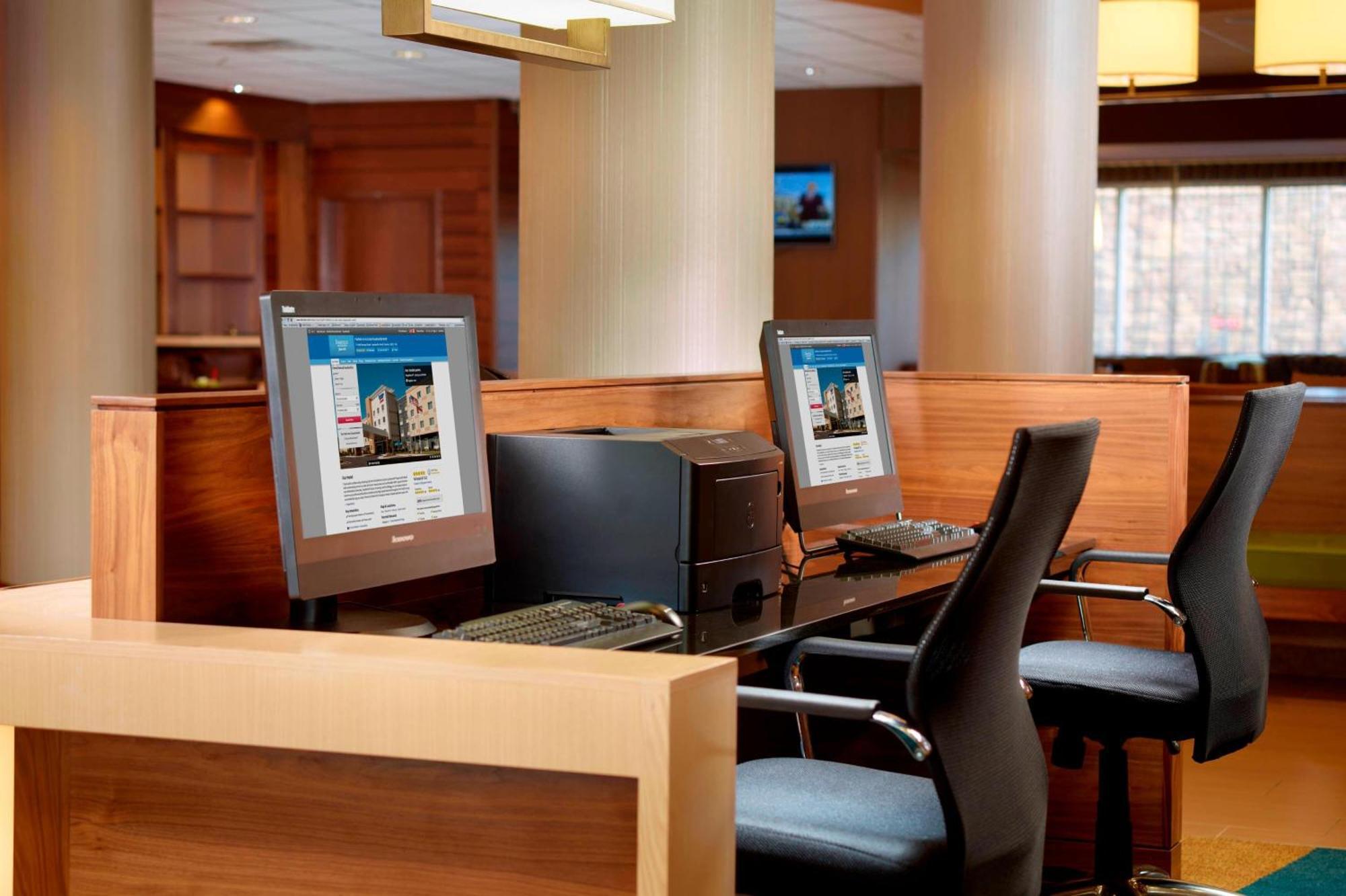 Fairfield Inn & Suites By Marriott Fayetteville North Екстериор снимка